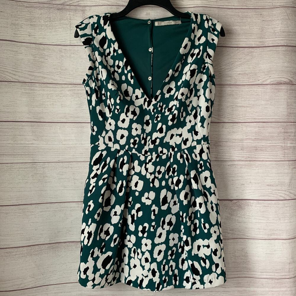 Trafaluc by Zara Teal Green and White Romper Skirt Cap Sleeves Size M